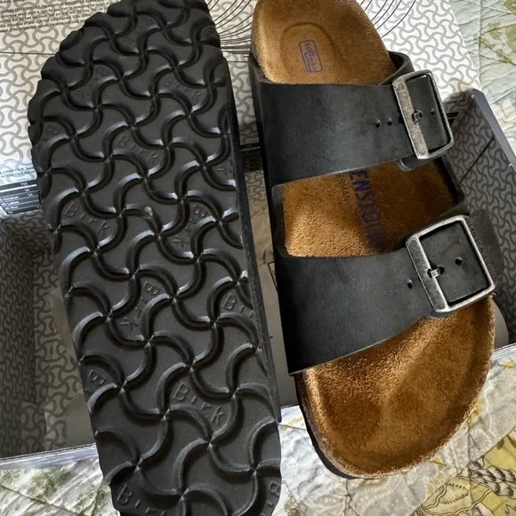 Birkenstock Arizona Black Oiled Leather Sandals size 38 - Picture 2 of 3